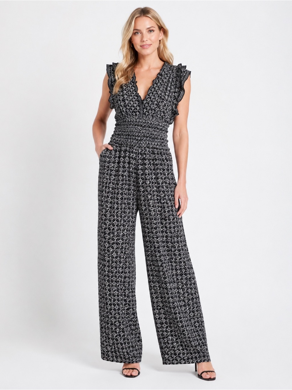 Max Studio Black White Geometric Ruffle Wide Leg Jumpsuit Women’s Large NWT